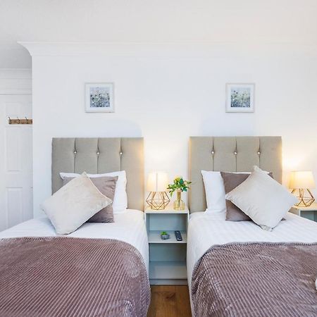Lovely 2 Bd Hse With Parking Near Excel London Eksteriør bilde