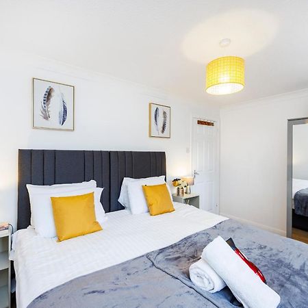 Lovely 2 Bd Hse With Parking Near Excel London Eksteriør bilde