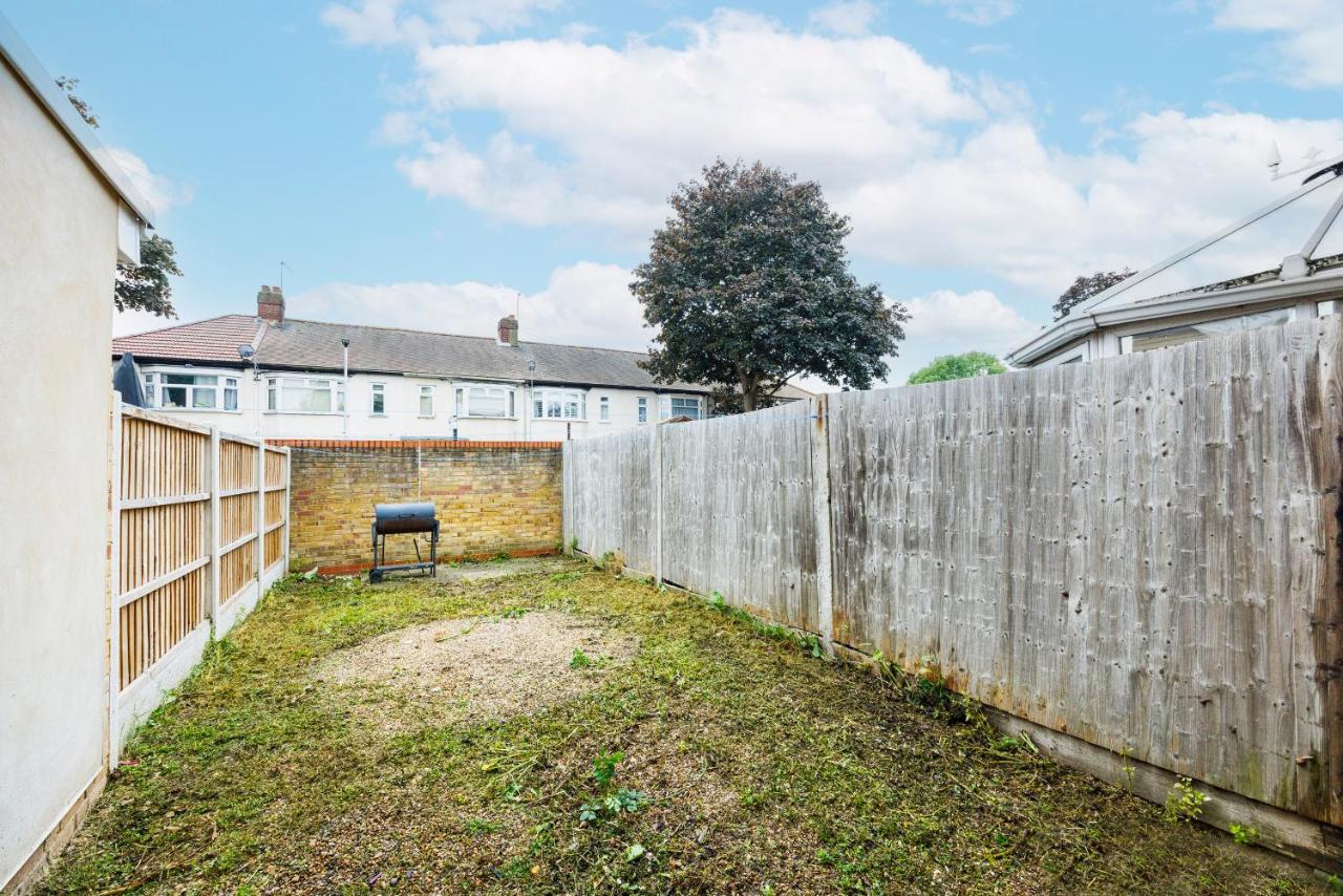 Lovely 2 Bd Hse With Parking Near Excel London Eksteriør bilde