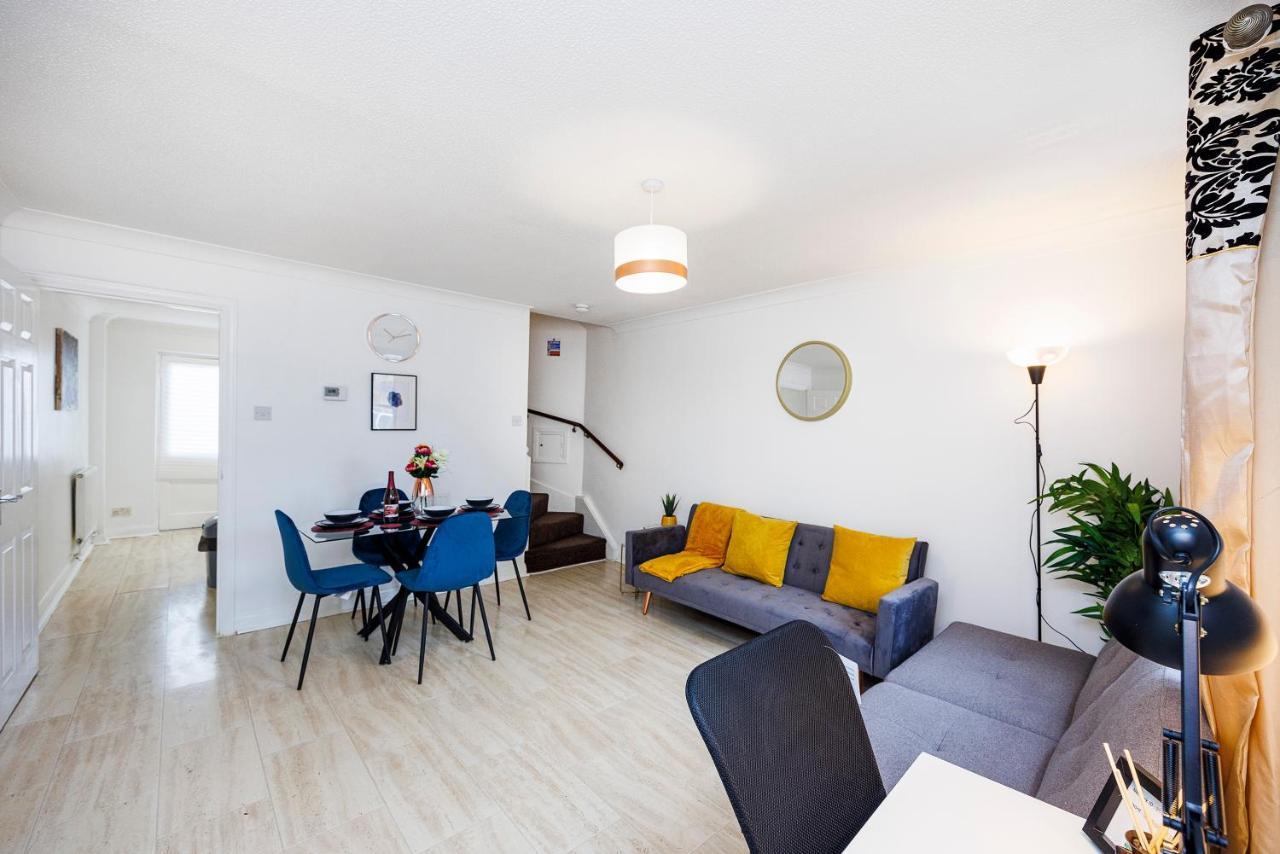 Lovely 2 Bd Hse With Parking Near Excel London Eksteriør bilde
