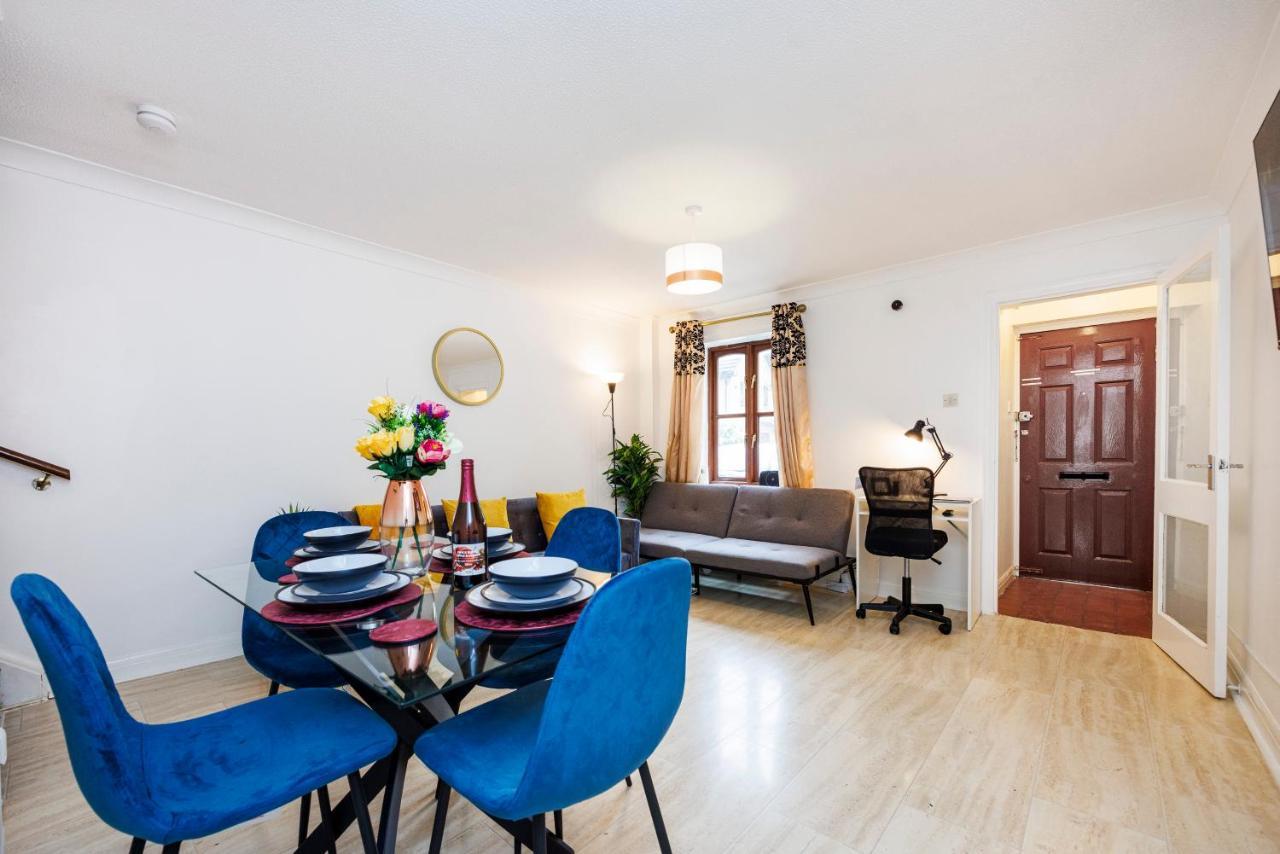 Lovely 2 Bd Hse With Parking Near Excel London Eksteriør bilde