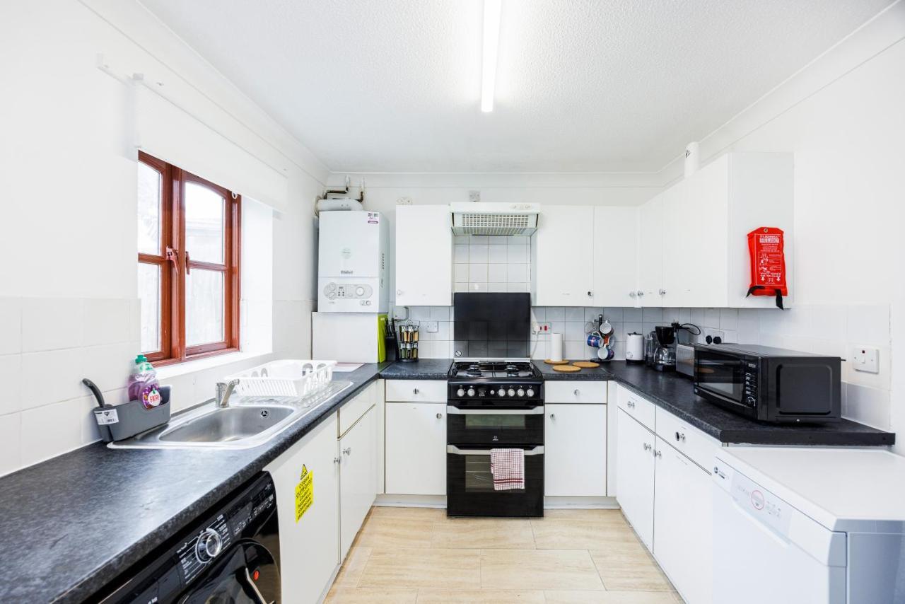 Lovely 2 Bd Hse With Parking Near Excel London Eksteriør bilde